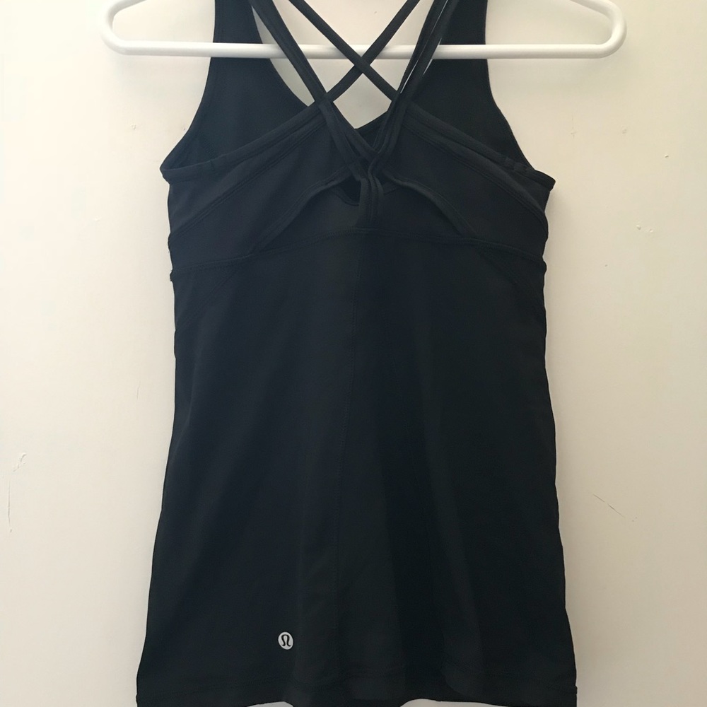 Lululemon top
